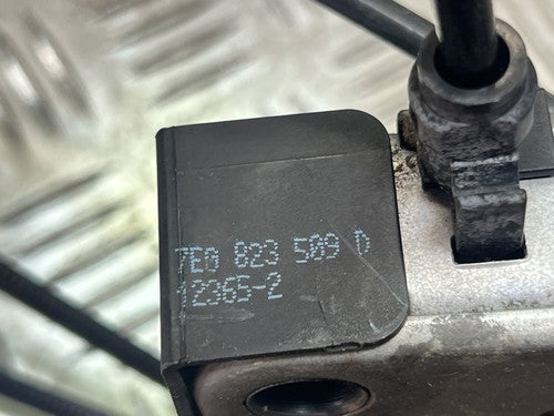 VW Volkswagen Transporter T6 Motorhaubenschloss 7E0823509D