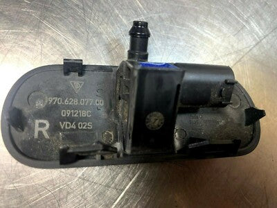 Porsche Panamera 970 Scheibenwaschdüse Waschwasserdüse Düse rechts 97062807700 -