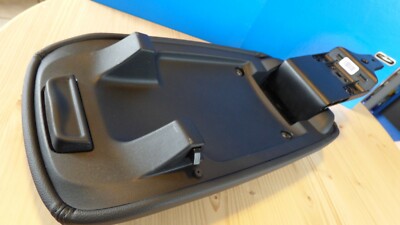 Alfa Romeo Stelvio Q4 2021 Mittelkonsole Armlehne Schwarz-Stitched Leder