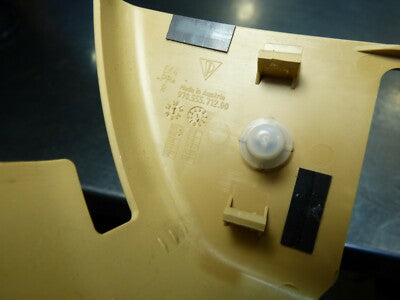 Porsche PANAMERA 970 Hinten Rechts Sicherheitsgurt Riegel Abdeckung 97055571200