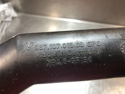 Porsche Cayman 987 Öleinfüllstutzen Ölstutzen Öl Stutzen Einfüllen 98710701500