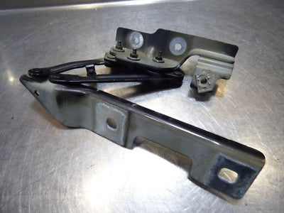 Opel Astra J 1.7 CDTI Motorhaube Scharnier rechts ORIGINAL gebraucht - 13270787