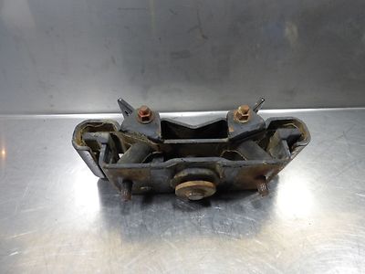 Mitsubishi L200 2.5 DiD Motorhalter