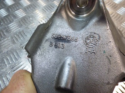 Alfa Romeo Stelvio Q4 2.2 JTD Motorhalter motor halter halterung ORIGINAL gebraucht - 55267865