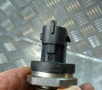 Jeep Renegade 1.6 D MultiJet Kraftstoffdruck Sensor Drucksensor 0281006752