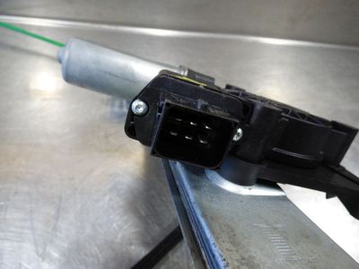Opel Corsa D 1.3 CDTI Fensterheber vorne rechts (mit Motor) 541613212