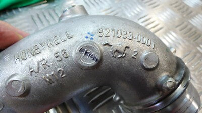 Jeep Grand Cherokee WK2 3.0 CRD Ladeluft Rohr Winkelstückrohr 821033-0001