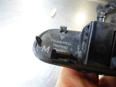 Porsche PANAMERA 970 Scheibenwaschdüse Waschwasserdüse Düse mitte 97062807500