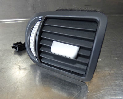 Porsche Cayenne 955 Luftdüse Lüftungsgitter Vorne Links 7L5819703A schwarz