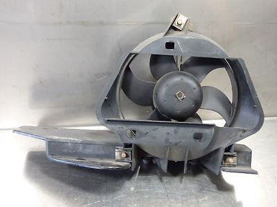 Porsche Boxster 986 2.7 Lüfter Gebläse Motorraum mit Plastikhalt. 98662403600