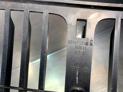Jeep Grand Cherokee IV WK2 3.0 D 2015 Grill einsatz Kühlergrill 68143120AC