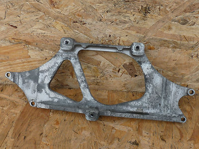 VW Amarok T5 Crafter Sprinter 2.0 CRTDI CKT Halteblech Motor 03L131535E