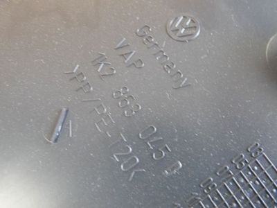 VW Golf 6 1.4 TSI Mittelkonsole 1K2863045D / 1K2 863 04 5D ORIGINAL gebraucht - Verkleidung