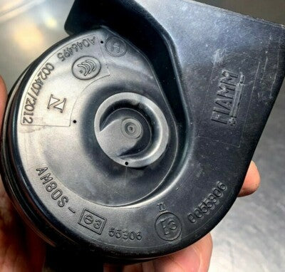Jeep Grand Cherokee WK2 IV Hupe Fanfare Horn Signal Hörner 0055306 A046495