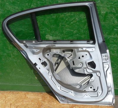 BMW 1er E87 Tür Hinten Links hell blau 1A zustand ohne Delle
