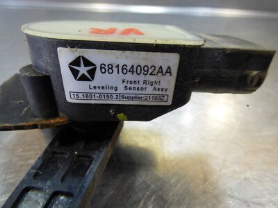 Jeep Grand Cherokee IV WK2 Niveausensor Sensor Höhenstandssensor 68164092AA VR