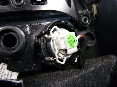 Audi A8 3.0 TDI Türverkleidung HR mit Steuergerät Türlicht u. H.tön. 4E0868066