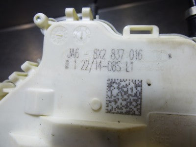 Audi A1 8X A3 MK3 DRIVER SIDE RIGHT FRONT DOOR LOCK 8X2837016 ORIGINAL gebraucht - MECHANISM
