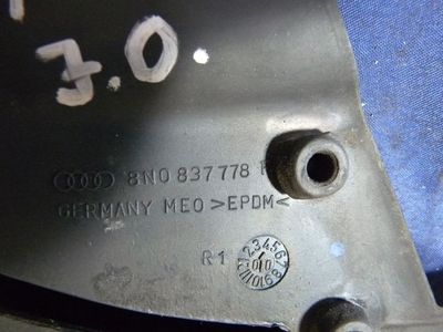 Audi TT 8N 1.8T Bj.:1999 Verkleidung Gummi Abdeckung rechts 8N0837778 ORIGINAL gebraucht - Roadster
