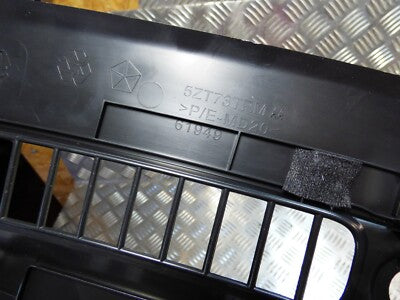 JEEP COMPASS II 2021 Defrostergitter Zierabdeckung 5UT44DX9AA ORIGINAL gebraucht - Armaturenbrett