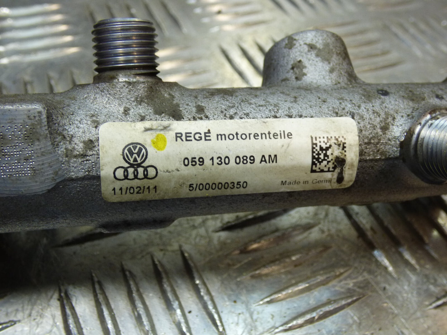 Porsche Cayenne 92A 3.0 TDI Kraftstoffverteiler Einsprizleiste ORIGINAL gebraucht - 059130090BJ