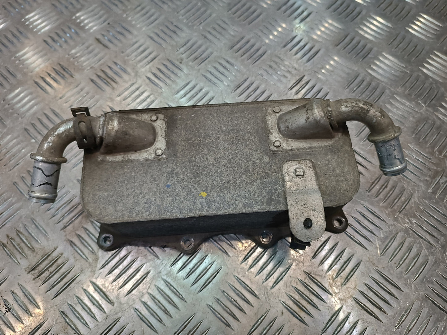 Porsche 970 3.6 V6 Ölkühler Ölfilterkühler Ölkühlergehaus ORIGINAL gebraucht - PANAMERA
