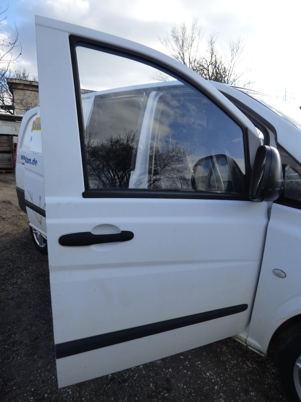 Vito W639 Tür Vorne Rechts ohne Anbauteile_ kein Rost _ Weiß ORIGINAL gebraucht - Mercedes