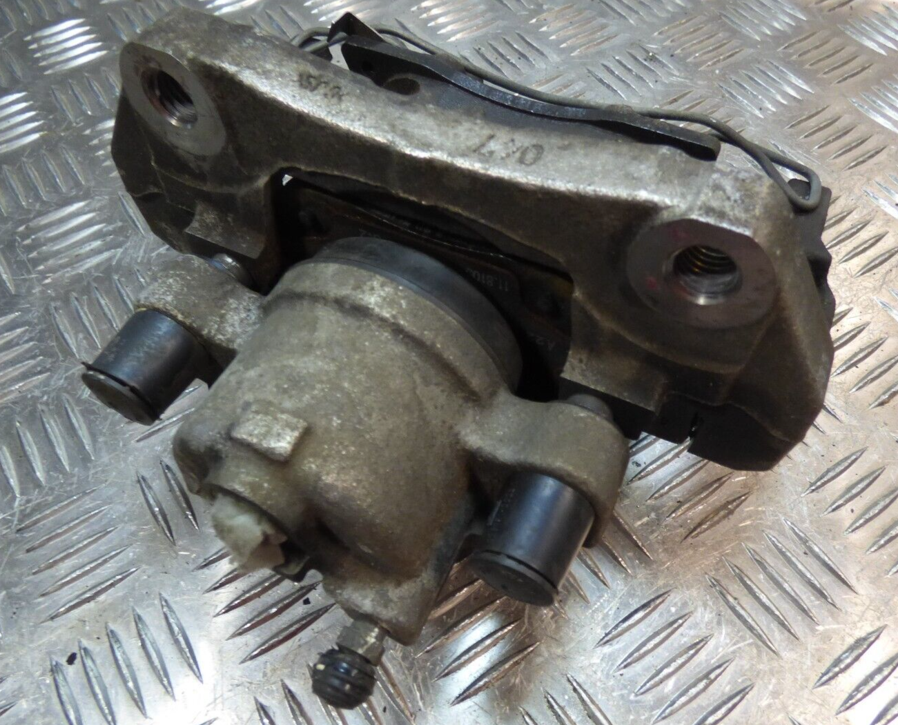 OPEL ASTRA K 1.4 TURBO Vorne Links Bremssattel GM mit Bremsbeläge ORIGINAL gebraucht - 39103794