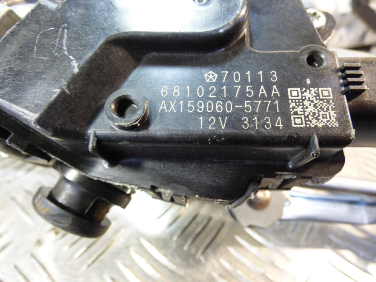 Jeep Cherokee KL Scheibenwischermechanismus mit Wischermotor gestänge ORIGINAL gebraucht - 68102175AA