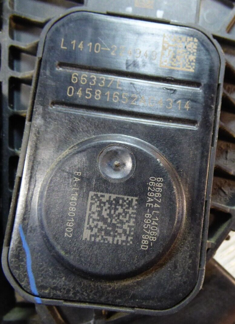 Jeep Cherokee KL 2.0 CRD 2015 Gaspedal Pedalwertgeber ORIGINAL gebraucht - 04581652AC
