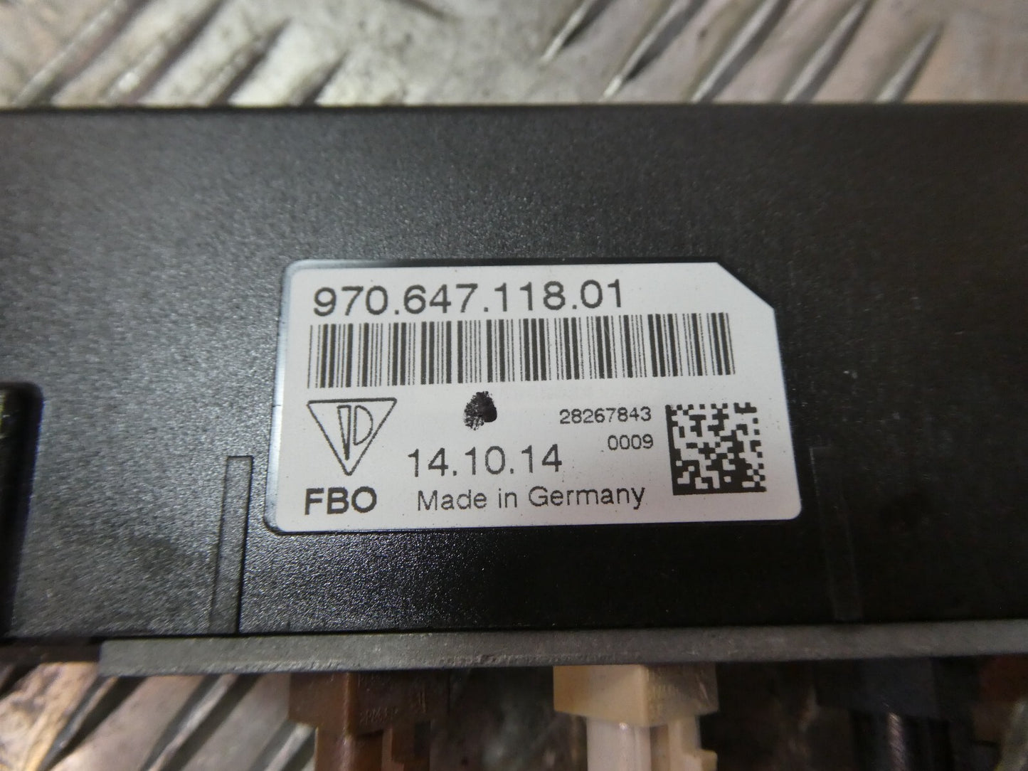 Porsche Panamera 970 2015 Antennenverstärker hinten rechts ORIGINAL gebraucht - 97064711801