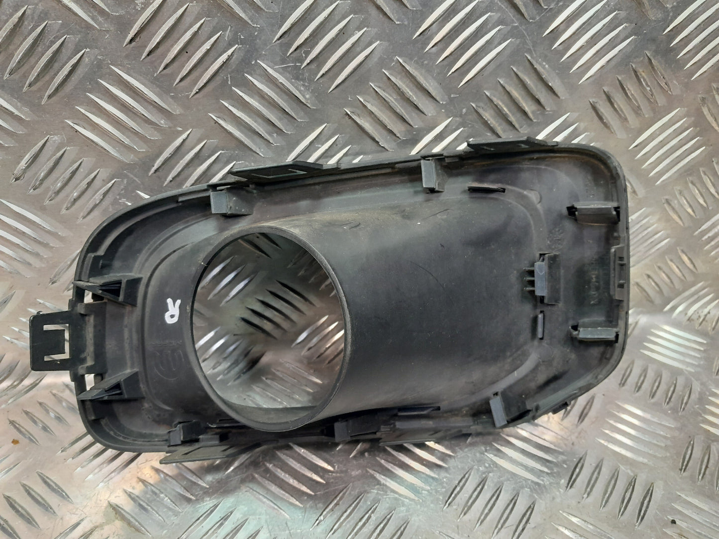 Jeep Renegade 1.6 Mjet Nebelscheinwerfer Abdckung Vorne Rechts ORIGINAL gebraucht - 735585015