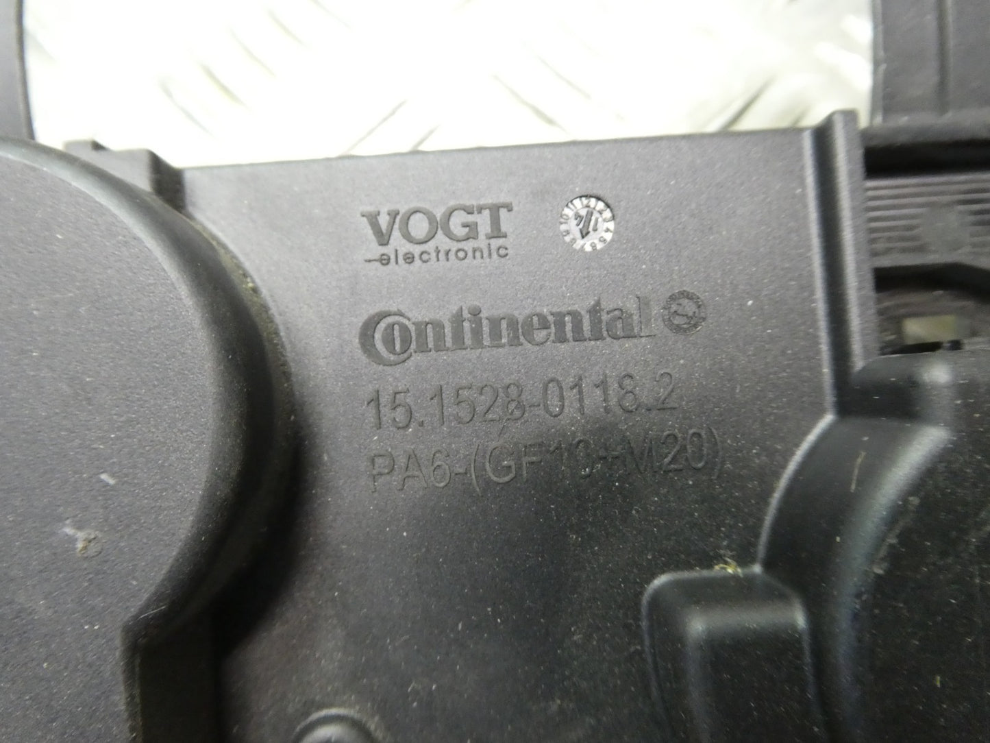 Porsche 970 Steuergerät Continental Antenna 15.1528-0118.2 ORIGINAL gebraucht - Panamera