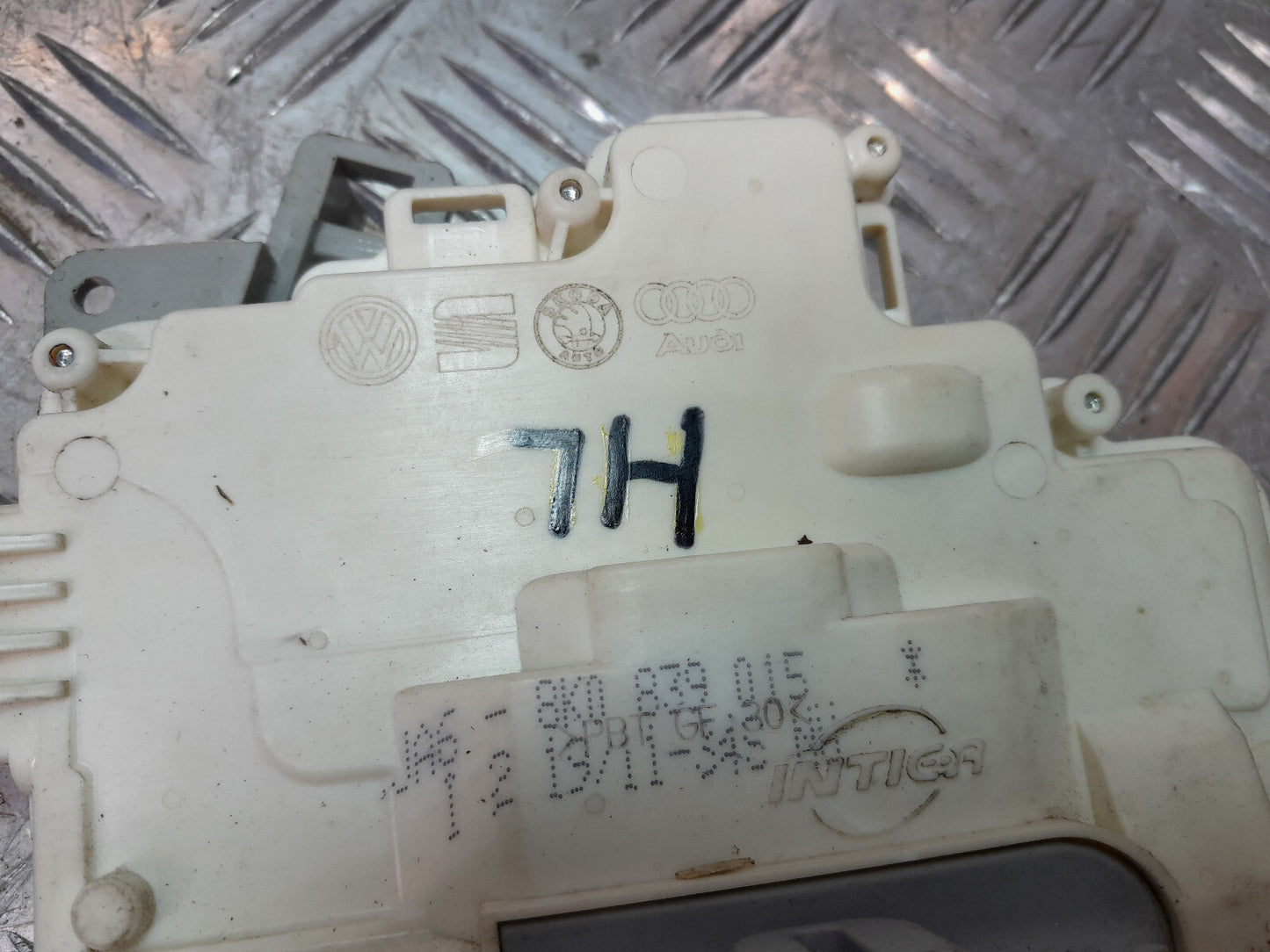 Porsche 970 Türschloss Türschloß Hinten Links 8K0839015 ORIGINAL gebraucht - Panamera