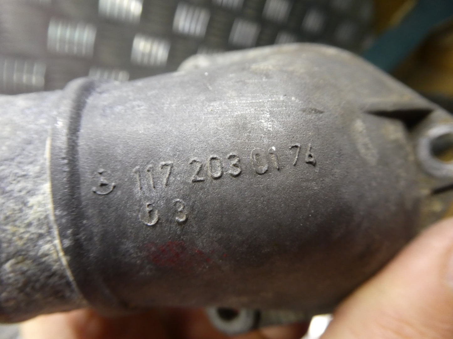 Mercedes-Benz W126 C126 W126 Thermostatgehäuse ORIGINAL gebraucht - 1172030174