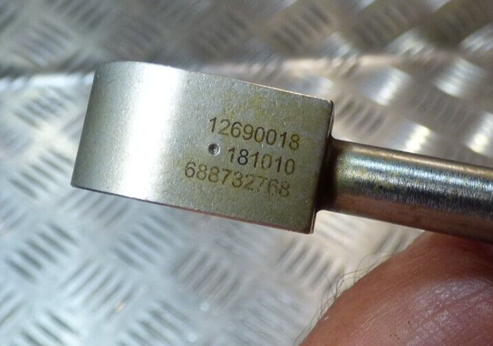 OPEL ASTRA K 1.4 Turbo Kühlwasser Rohr Zufuhr Turbolader GM ORIGINAL gebraucht - 12690018