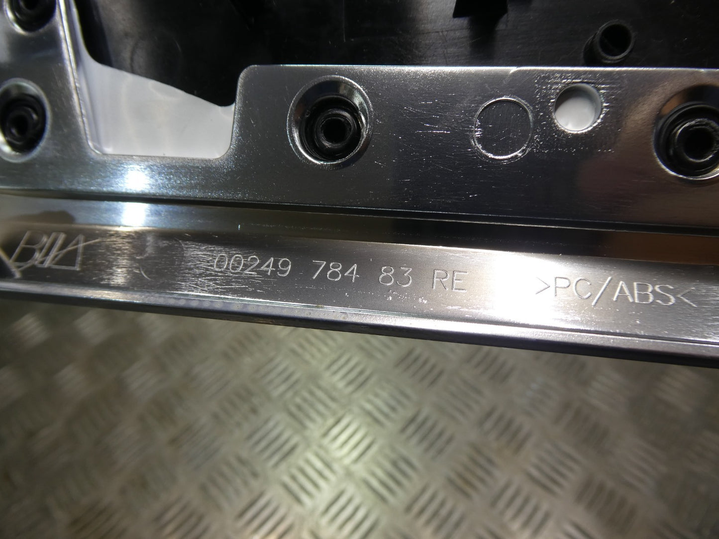 Porsche Panamera 970 Zierleiste Dekorleiste Klavierlack Tür V.R. ORIGINAL gebraucht - 0024978483
