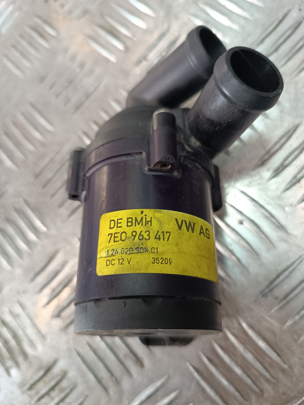 VW T5 1.9 TDI Wasserpumpe Pumpe 7E0963417 7E0 963 417 ORIGINAL gebraucht - Transporter