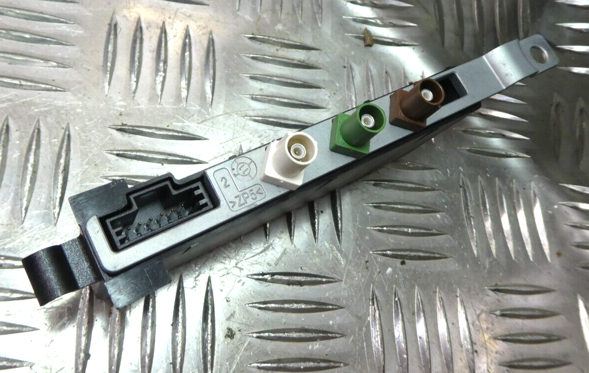 Porsche Panamera 970 Antennenverstärker Fahrzeug Antenne ORIGINAL gebraucht - 97064710702