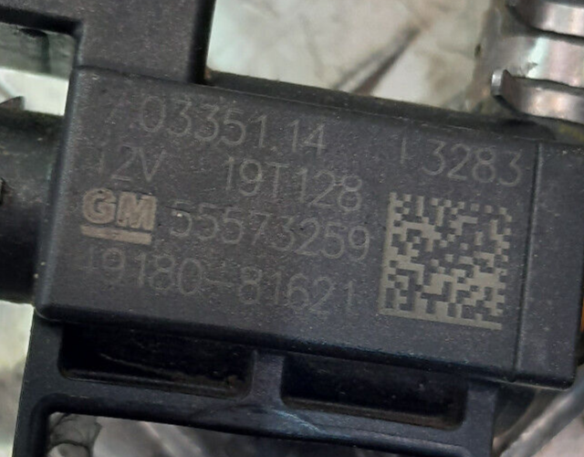 OPEL ASTRA K 1.4 Turbo Magnetventil Umschaltventil GM 49180-81621 ORIGINAL gebraucht - 55573259