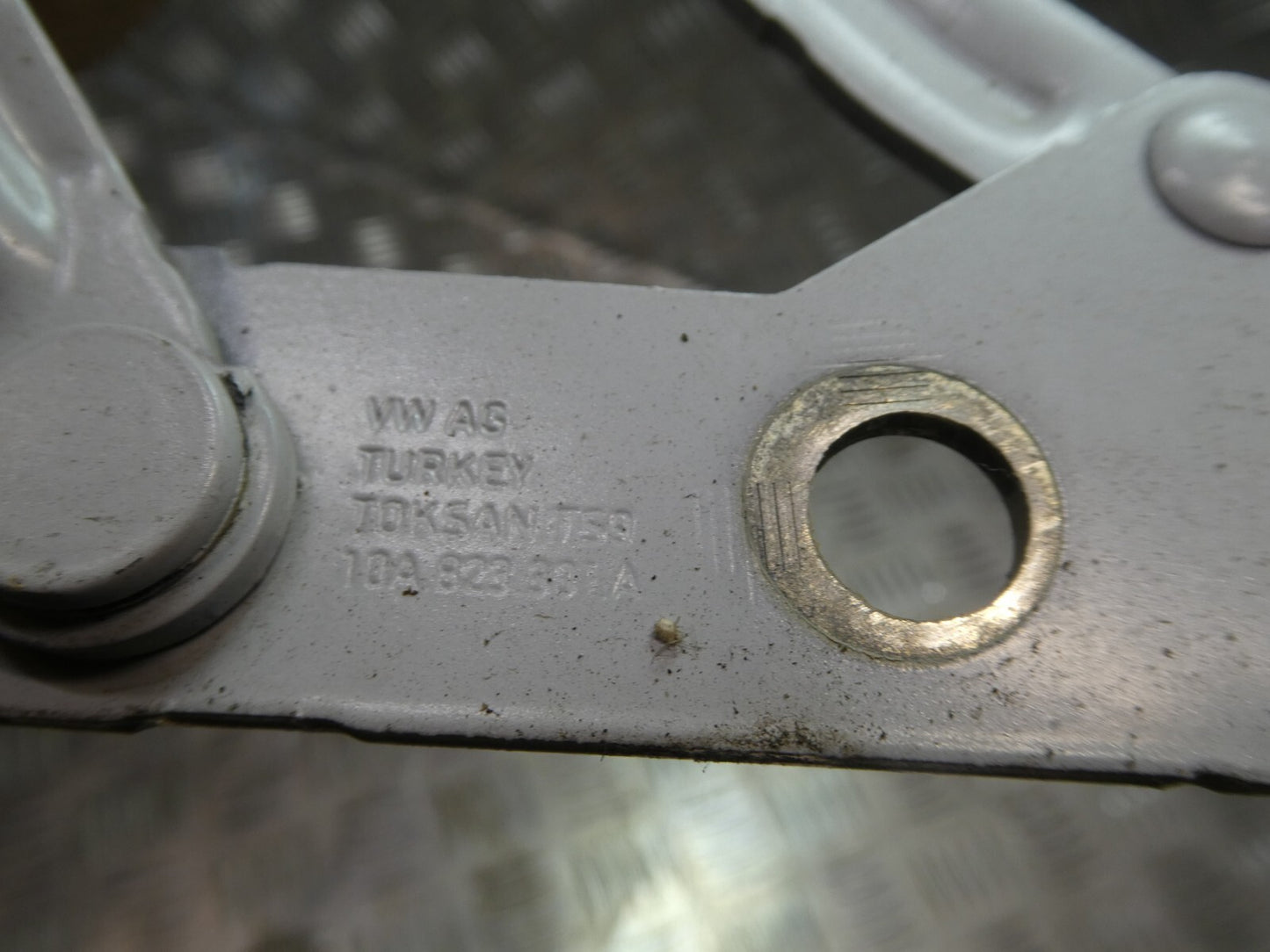 ID3 ID.3 Motorhaubenscharnier Links 10A823301A ORIGINAL gebraucht - Volkswagen