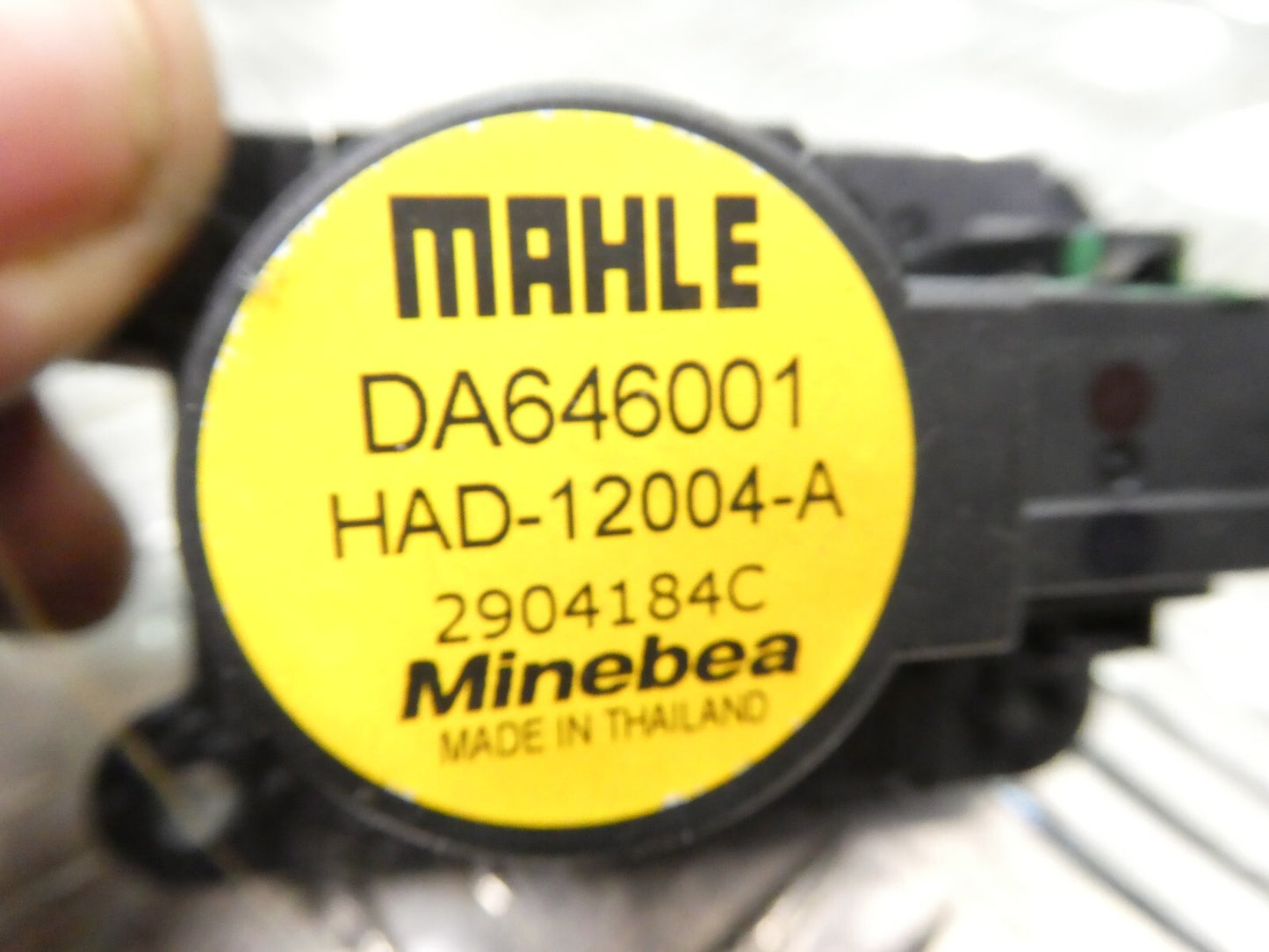 OPEL ASTRA K 1.0 Luftklappenstellmotor Stellmotor MAHLE HAD-12004-A ORIGINAL gebraucht - DA646001