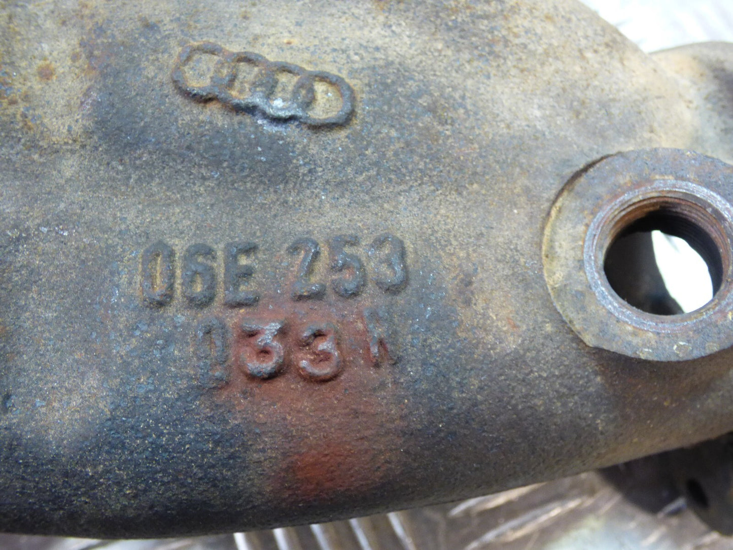 Porsche Cayenne 3.0 Hybrid 92A Abgaskrümmer Links ORIGINAL gebraucht - 06E253033N