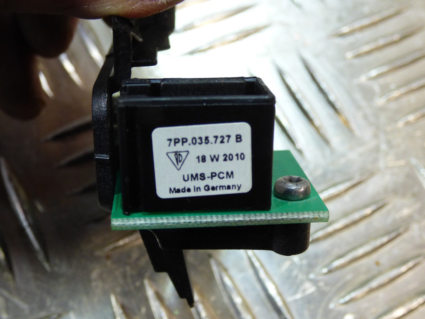 Porsche Cayenne 92A mit USB Steckdose 7P5947145 + 7PP035727B ORIGINAL gebraucht - Innenraumbeleuchtug