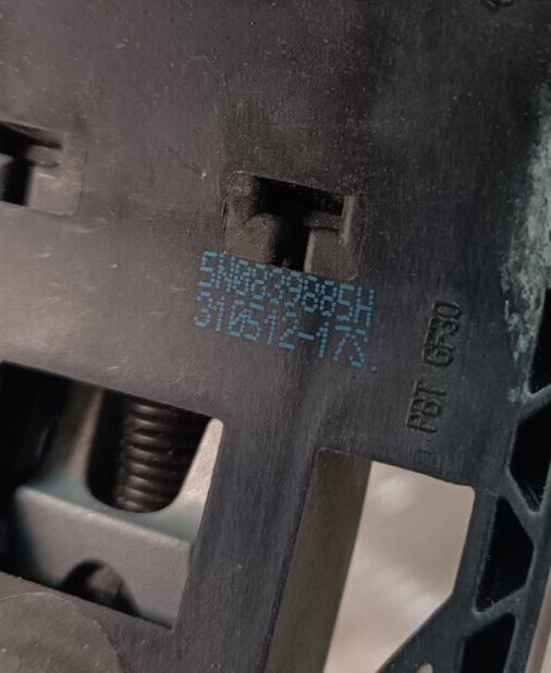 Porsche Cayenne S 92A Vorne Rechts Türgriff Türöffner 5N0839885H ORIGINAL gebraucht - 5N0837017D