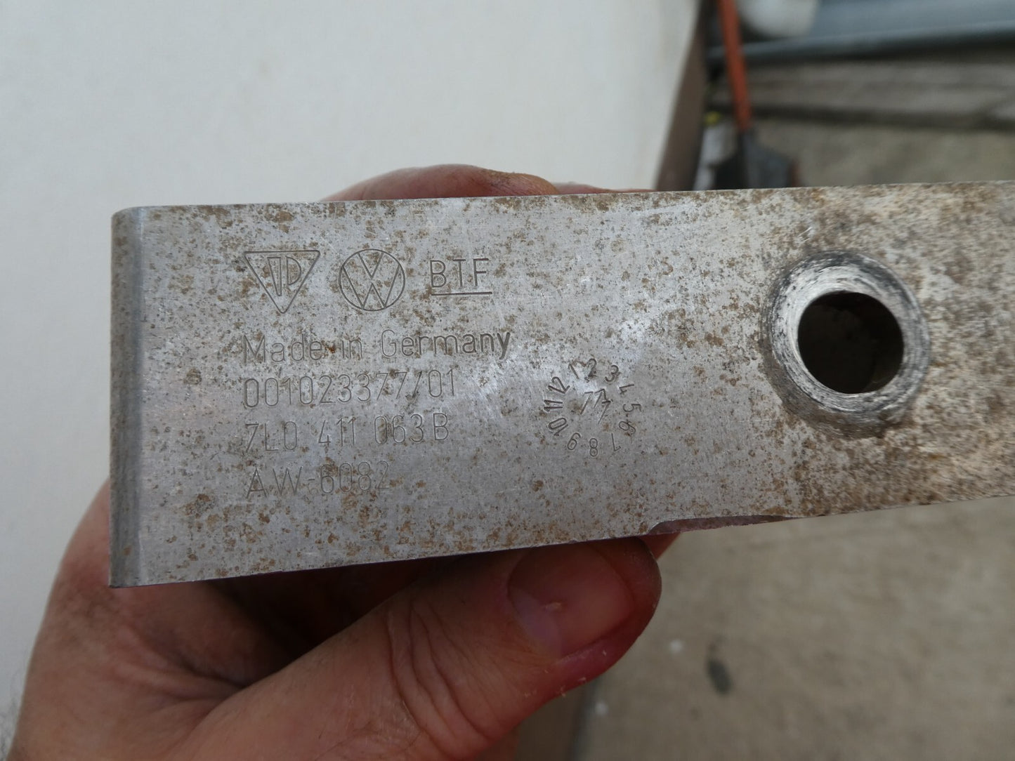 Porsche Cayenne 92A 1 paar Halter Träger 7L0411063B ORIGINAL gebraucht - Stabilisator