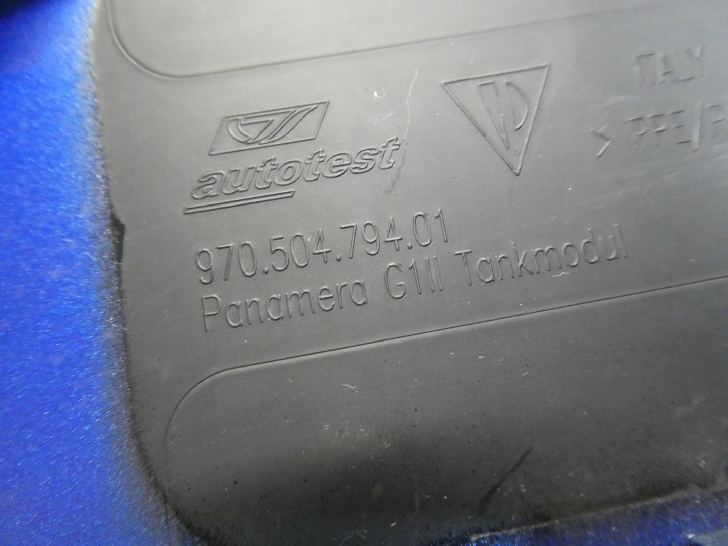 Porsche Panamera 970 3.0 E-Hybrid Tankdeckel Tankabdeckung ORIGINAL gebraucht - 97050479401