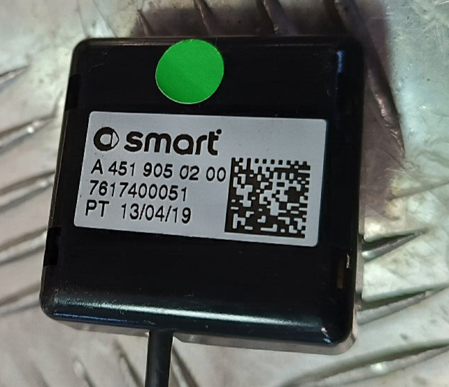 Smart ForTwo 451 Electric Antenne GPS Empfänger ORIGINAL gebraucht - A4519050200