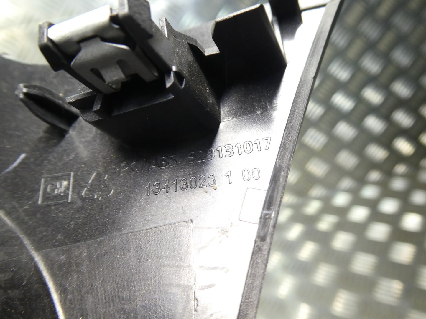 OPEL ASTRA K Zierleiste Armaturenbrett Verkleidung Blende Mittelkonsole ORIGINAL gebraucht - 13413023