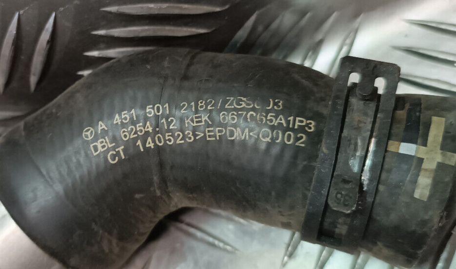 Smart ForTwo 451 Electric Drive Kühlschlauch A 4515012182 Schlauch ORIGINAL gebraucht - A4515012182